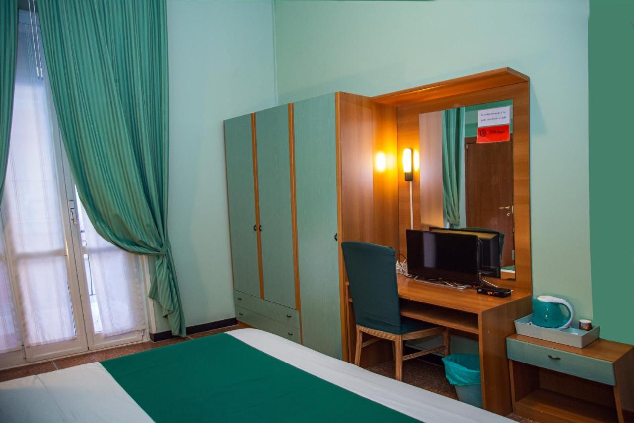 Albergo Glory ボルゲット・サント・スピーリト エクステリア 写真