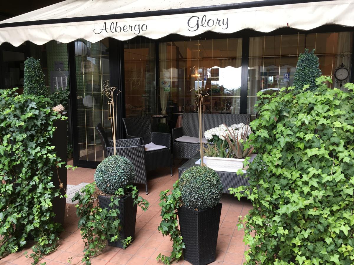 Albergo Glory ボルゲット・サント・スピーリト エクステリア 写真