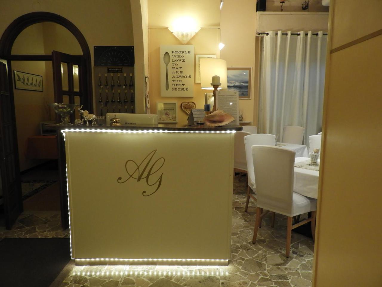 Albergo Glory ボルゲット・サント・スピーリト エクステリア 写真